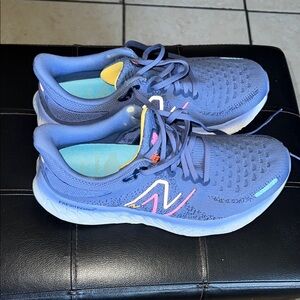 New Balance women sneakers